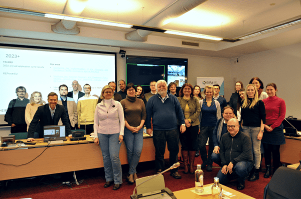 Group photo of DG REGIO visiting EIPA Maastricht office